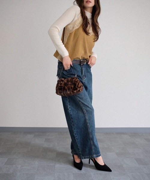 murea(ミュレア)の「フェイクファー2WAYショルダーバッグ(ショルダーバッグ・レディース・ブラック/ブラウン/ベージュ/アイボリー・FREE)」の11枚目の写真
