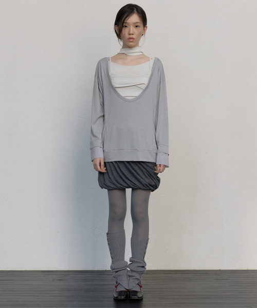 FLAREUP(フレアアップ)の「2レイヤーオフセット長袖 (FL-198_Gray)(Tシャツ/カットソー・レディース・グレー・OS)」の4枚目の写真
