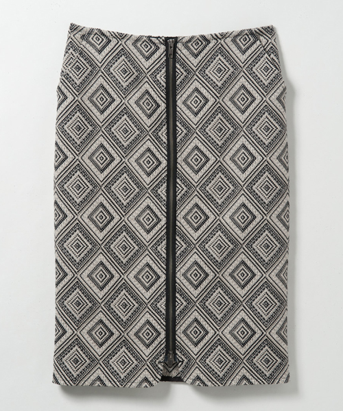 AMERICAN RAG CIE（アメリカンラグシー）の「AMERICAN RAG CIE幾何ジャガードフロントファスナースカート/210-AMR-dms-L161-SK087（スカート・レディース・ブラック系その他/ブルー系その他・0/1）」の2枚目の写真