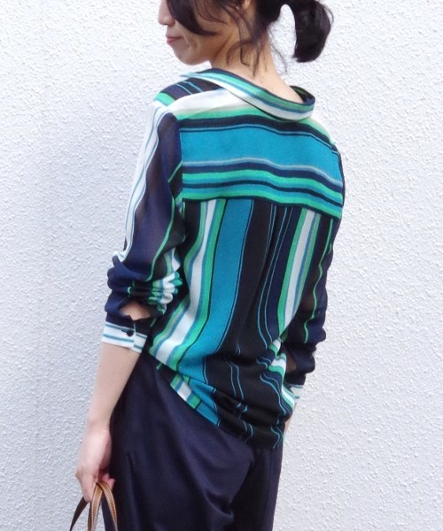 NARACAMICIE(ナラカミーチェ)の「ランダムシフォンストライプカシュクール風長袖シャツ(シャツ/ブラウス・レディース・レッド/ブルー・SMALL/MEDIUM/LARGE)」の11枚目の写真