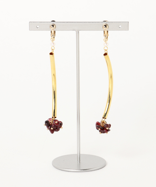 TONE SELECT GOODS(トーンセレクトグッズ)の「【nocca】bouquet earring(イヤリング・レディース・ブルー/ベージュ/ホワイト/その他・FREE)」の1枚目の写真