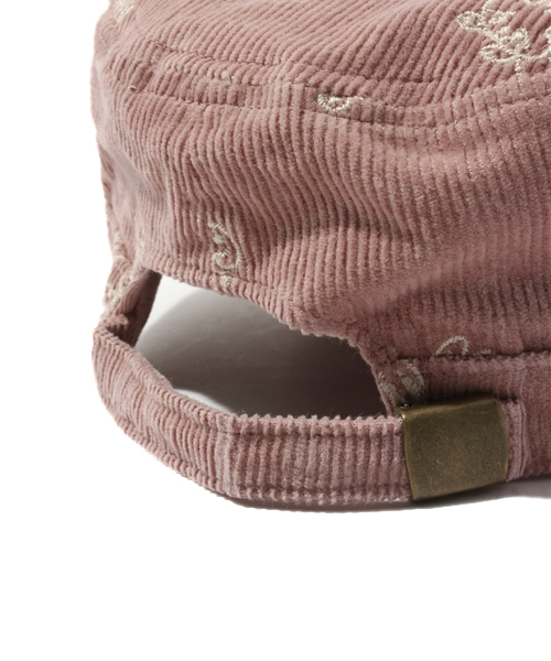JOEY HYSTERIC（ジョーイヒステリック）の「HYSTERIC WORLD総刺繍 ミリタリーキャップ（キャップ・キッズ・ベージュ/サックスブルー/ピンク・MEDIUM/LARGE）」の7枚目の写真
