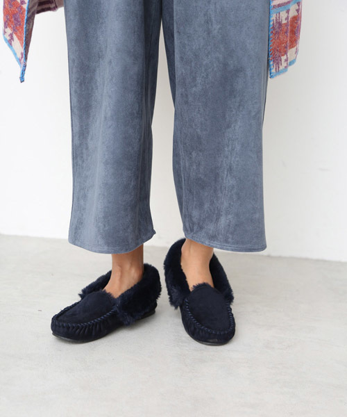 FREE'S MART（フリーズマート）の「フェイクファームートンモカシン（モカシン/デッキシューズ・レディース・ネイビー/ブラウン/ブラック・LARGE/MEDIUM）」の9枚目の写真