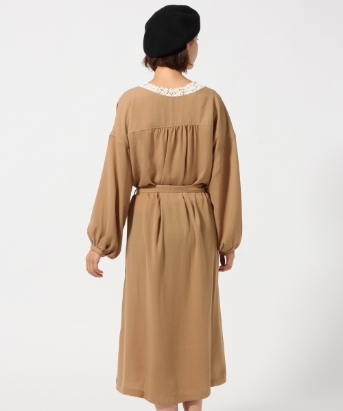 GLOBAL WORK（グローバルワーク）の「Vネックコートワンピース/766238（ワンピース・レディース・カーキ/ベージュ/ネイビー・LARGE/MEDIUM）」の8枚目の写真