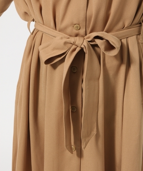 GLOBAL WORK（グローバルワーク）の「Vネックコートワンピース/766238（ワンピース・レディース・カーキ/ベージュ/ネイビー・LARGE/MEDIUM）」の15枚目の写真