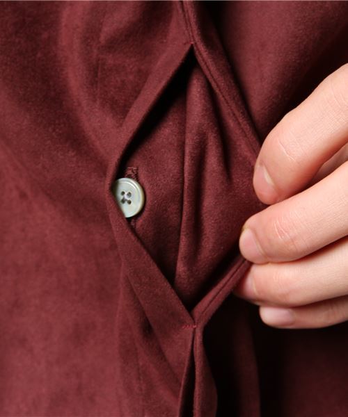 UNITED TOKYO（ユナイテッドトウキョウ）の「スエードレギュラーシャツ（シャツ/ブラウス・メンズ・ブラック/サックスブルー/バーガンディー・1/2/3）」の5枚目の写真