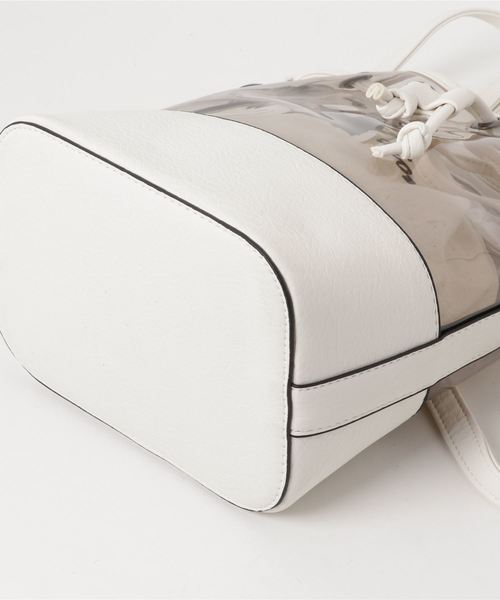 VENCEEXCHANGE（ヴァンスエクスチェンジ）の「PVC巾着ショルダーバッグ（ショルダーバッグ・レディース・ホワイト/ブラック/シルバー・FREE）」の7枚目の写真