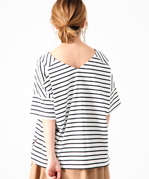 Tiara（ティアラ）の「後ろVボートネックカットソー（Tシャツ/カットソー・レディース・その他1/ホワイト/ブラック/その他2・FREE）」の16枚目の写真