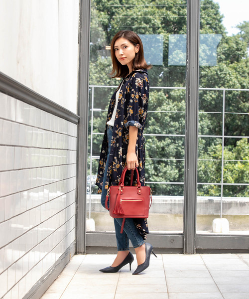 Edit Sheen（エディットシーン）の「タッセルチャームスクエアバッグ（ハンドバッグ・レディース・ブラック/レッド/モカ・FREE）」の14枚目の写真