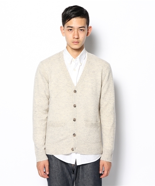 Anoutcommune（アナウトコミューン）の「ANOUTCOMMUNE : Lamb's wool V Cardigan（ニット/セーター・メンズ・グレー/ネイビー/ナチュラル/レンガ・LARGE/MEDIUM）」の5枚目の写真