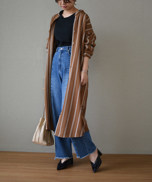 LHELBIE(レルビエ)の「バックタックストライプロングシャツワンピース(ワンピース・レディース・ベージュ/ネイビー/ブラウン・M)」の12枚目の写真