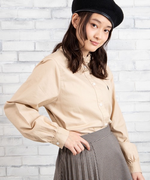 U.S. POLO ASSN.(ユーエスポロアッスン)の「∴WEGO/U.S. POLO ASSN.別注フリルネックシャツ(シャツ/ブラウス)」|ベージュ
