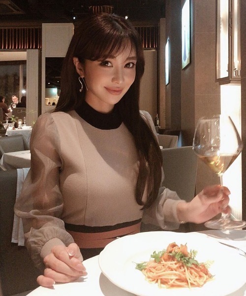 EIMY ISTOIRE（エイミーイストワール）の「カラーブロックプリーツニットワンピース（ワンピース・レディース・グレイッシュベージュ/ブラック/ピンク/ラベンダー/ミント・FREE）」の15枚目の写真