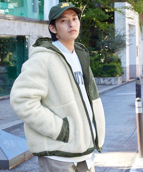 Mark Gonzales（マーク・ゴンザレス）の「Mark Gonzales/マークゴンザレス MONO-MART別注 シープボアフリース オーバーサイズ 切替フードブルゾン（ブルゾン・メンズ・ベージュ系その他/ベージュ系その他4/ブラック系その他/ベージュ系その他3/ベージュ系その他2/ホワイト系その他/ブラック/ベージュ系その他5/ベージュ系その他6/ベージュ系その他7/ベージュ系・M/S/L/XL）」の7枚目の写真