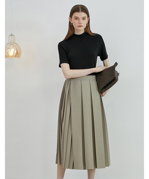 Fano Studios（ファノ ストゥディオズ）の「ハーフスリーブ モックネックT FA19S052【Fano Studios】（Tシャツ/カットソー・レディース・ホワイト/ブラック・S/M/L）」の5枚目の写真