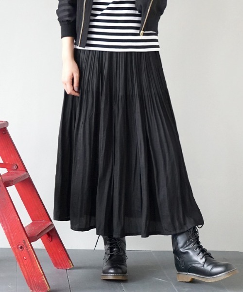 zootie（ズーティー）の「ヴィンテージサテン 消しプリーツ フレアロングスカート（スカート・レディース・ブラック/ピンク/アイボリー/グレー系その他/ブルーグリーン/ライトグレー/ピンク系その他/コーラル/ブルー系その他/チャコール/グレイッシュブルー・M）」の15枚目の写真