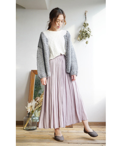 zootie（ズーティー）の「ヴィンテージサテン 消しプリーツ フレアロングスカート（スカート・レディース・ブラック/ピンク/アイボリー/グレー系その他/ブルーグリーン/ライトグレー/ピンク系その他/コーラル/ブルー系その他/チャコール/グレイッシュブルー・M）」の12枚目の写真