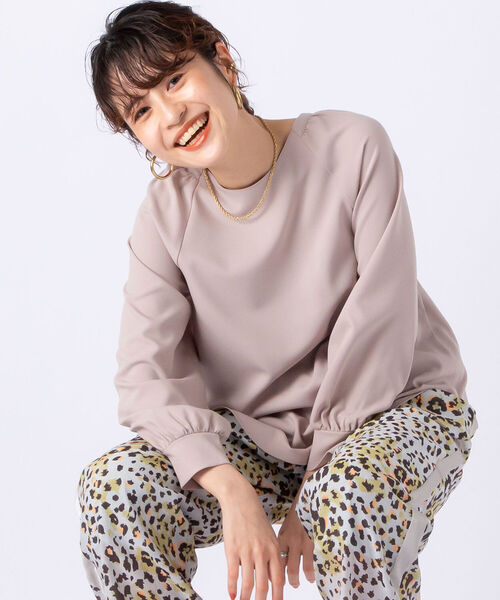 NOLLEY’S(ノーリーズ)の「ジョーゼット両前パール釦ブラウス(シャツ/ブラウス・レディース・ベージュ/サックスブルー/キナリ/カーキ/ネイビー・38/36)」の1枚目の写真