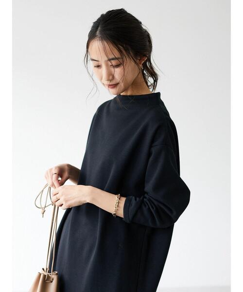 CRAFT STANDARD BOUTIQUE(クラフトスタンダードブティック)の「ボートネックドロップショルダーチュニック ●*(Tシャツ/カットソー・レディース・ブラック/ブラウン/オリーブ/グレイッシュベージュ・FREE)」の16枚目の写真
