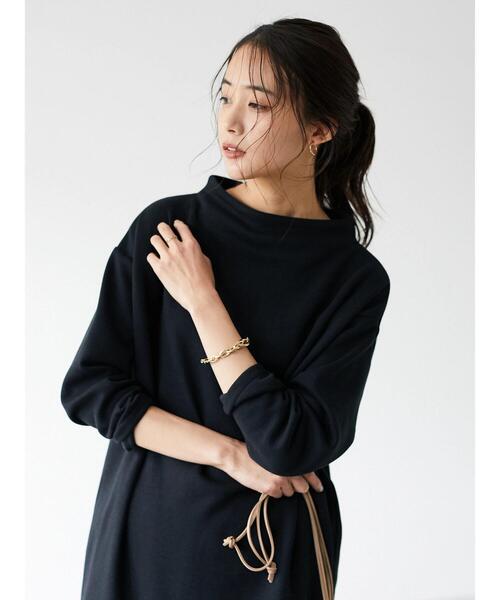 CRAFT STANDARD BOUTIQUE(クラフトスタンダードブティック)の「ボートネックドロップショルダーチュニック ●*(Tシャツ/カットソー・レディース・ブラック/ブラウン/オリーブ/グレイッシュベージュ・FREE)」の17枚目の写真
