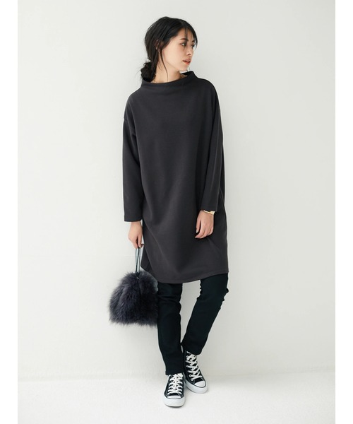 CRAFT STANDARD BOUTIQUE(クラフトスタンダードブティック)の「ボートネックドロップショルダーチュニック ●*(Tシャツ/カットソー・レディース・ブラック/ブラウン/オリーブ/グレイッシュベージュ・FREE)」の3枚目の写真