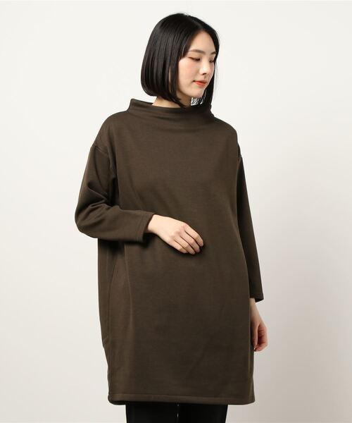 CRAFT STANDARD BOUTIQUE(クラフトスタンダードブティック)の「ボートネックドロップショルダーチュニック ●*(Tシャツ/カットソー・レディース・ブラック/ブラウン/オリーブ/グレイッシュベージュ・FREE)」の6枚目の写真