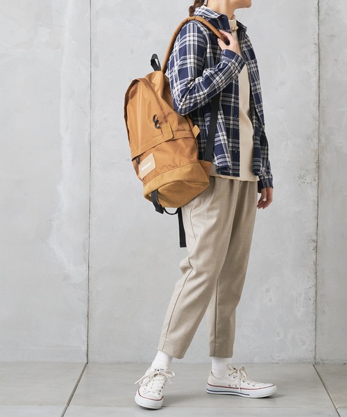 PUAL CE CIN（ピュアルセシン）の「THEATRE PRODUCTS ロゴリュック（バックパック/リュック・レディース・ブラック/ベージュ・ONE SIZE）」の4枚目の写真