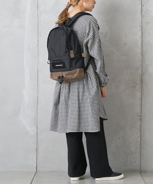 PUAL CE CIN（ピュアルセシン）の「THEATRE PRODUCTS ロゴリュック（バックパック/リュック・レディース・ブラック/ベージュ・ONE SIZE）」の5枚目の写真