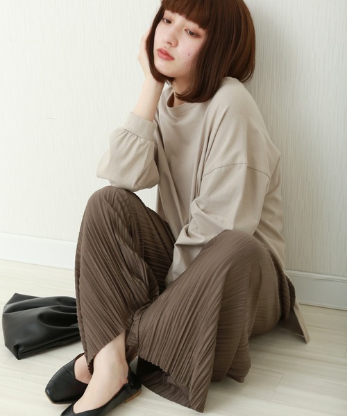 CHARM BERRY TIC(チャームベリーチック)の「ランダムプリーツパンツ(その他パンツ・レディース・ラベンダー/スモークピンク/モカ/チャコールグレー/ブラック・M)」の3枚目の写真