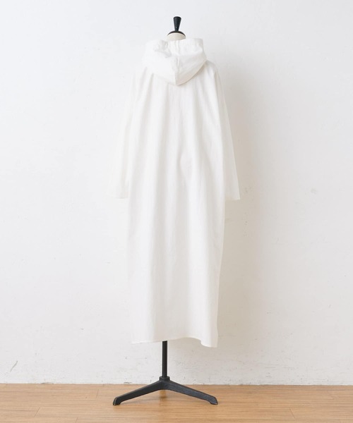 BEARDSLEY(ビアズリー)の「麻混フードワンピース(ワンピース・レディース・ホワイト/ネイビー・FREE)」の22枚目の写真