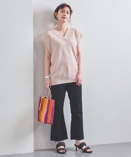 UNITED ARROWS（ユナイテッドアローズ）の「＜WEB限定＞UWSC Vネック ニットベスト◆（ベスト・レディース・ネイビー/オフホワイト/ライトピンク・FREE）」の17枚目の写真