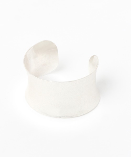 LAKOLE（ラコレ）の「ワイドメタルバングル / 952220（バングル/リストバンド・レディース・その他2/その他3/その他4/その他1・FREE）」の3枚目の写真
