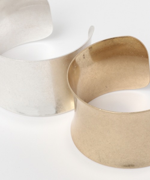 LAKOLE（ラコレ）の「ワイドメタルバングル / 952220（バングル/リストバンド・レディース・その他2/その他3/その他4/その他1・FREE）」の5枚目の写真