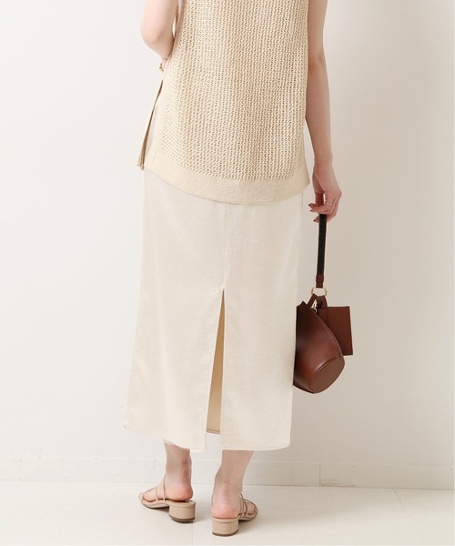 Spick & Span（スピックアンドスパン）の「クレーターサテンIラインスカート ◆（スカート・レディース・ベージュ/グリーン・38/36）」の9枚目の写真