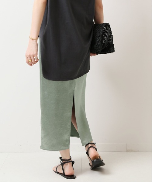 Spick & Span（スピックアンドスパン）の「クレーターサテンIラインスカート ◆（スカート・レディース・ベージュ/グリーン・38/36）」の12枚目の写真