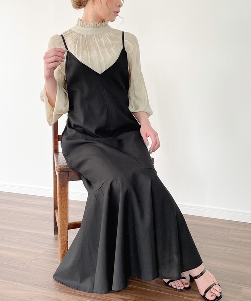 JUNOAH（ジュノア）の「リネン混マーメイドスカートサロペット（サロペット/オーバーオール・レディース・ブラック/グレイッシュベージュ/グリーン/アイボリー/ブルー/モカ・FREE）」の17枚目の写真