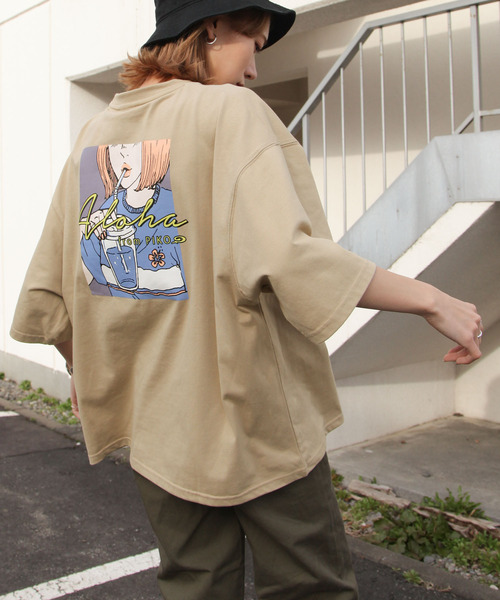 Piko(ピコ)の「【別注】【PIKO】90s 古着風 ガールドリンク イージーケア高密度ビッグシルエットイラストTシャツ(Tシャツ/カットソー・レディース・ホワイト/ブラック/ベージュ/ネイビー/ピンク/ブルー/グリーン・MEDIUM/LARGE)」の11枚目の写真