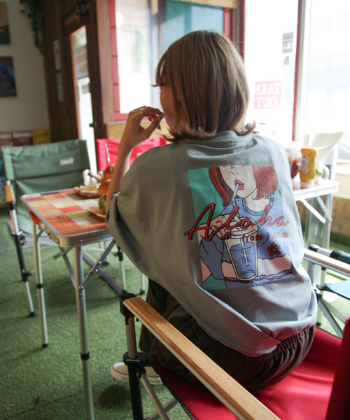 Piko(ピコ)の「【別注】【PIKO】90s 古着風 ガールドリンク イージーケア高密度ビッグシルエットイラストTシャツ(Tシャツ/カットソー・レディース・ホワイト/ブラック/ベージュ/ネイビー/ピンク/ブルー/グリーン・MEDIUM/LARGE)」の19枚目の写真