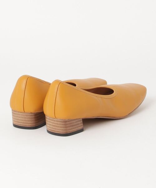 603（ロクマルサン）の「603 スクエアトゥアパンプス/シンセティックレザー（パンプス・レディース・ライトブラウン・MEDIUM/LARGE/SMALL）」の6枚目の写真