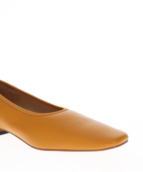 603（ロクマルサン）の「603 スクエアトゥアパンプス/シンセティックレザー（パンプス・レディース・ライトブラウン・MEDIUM/LARGE/SMALL）」の4枚目の写真