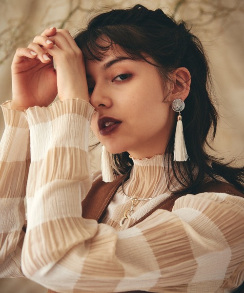 LAYMEE（レイミー）の「Zinnia pierce / ジニアピアス（ピアス（両耳用）・レディース・ブラック/ホワイト・FREE）」の12枚目の写真