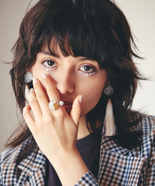LAYMEE（レイミー）の「Zinnia pierce / ジニアピアス（ピアス（両耳用）・レディース・ブラック/ホワイト・FREE）」の11枚目の写真