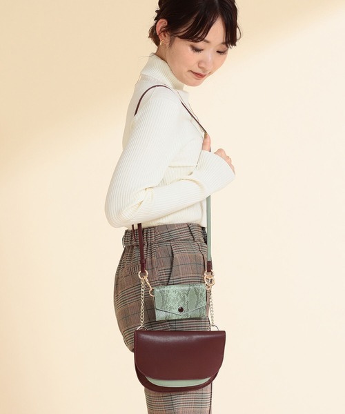 Ray BEAMS（レイビームス）の「Ray BEAMS / 2連 配色 バッグ（ショルダーバッグ・レディース・ベージュ/ワイン・ONE SIZE）」の16枚目の写真