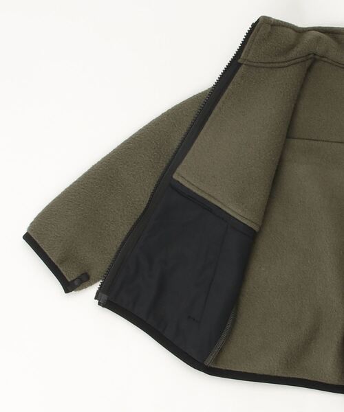 THE NORTH FACE(ザノースフェイス)の「THE NORTH FACE DENALI JACKET / ザ・ノース・フェイス デナリジャケット(その他アウター・キッズ・ブラック/オリーブ・100/110/120/130/140/150)」の4枚目の写真