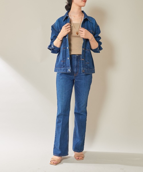 SHENERY(シーナリー)の「センタープレスデニムパンツ(デニムパンツ・レディース・ブルー・38/36)」の10枚目の写真