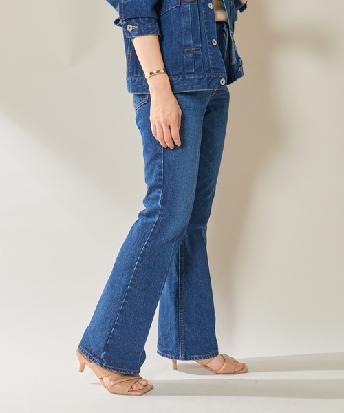 SHENERY(シーナリー)の「センタープレスデニムパンツ(デニムパンツ・レディース・ブルー・38/36)」の5枚目の写真