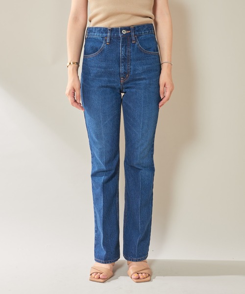 SHENERY(シーナリー)の「センタープレスデニムパンツ(デニムパンツ・レディース・ブルー・38/36)」の17枚目の写真