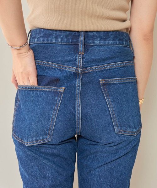 SHENERY(シーナリー)の「センタープレスデニムパンツ(デニムパンツ・レディース・ブルー・38/36)」の4枚目の写真