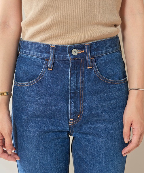 SHENERY(シーナリー)の「センタープレスデニムパンツ(デニムパンツ・レディース・ブルー・38/36)」の8枚目の写真