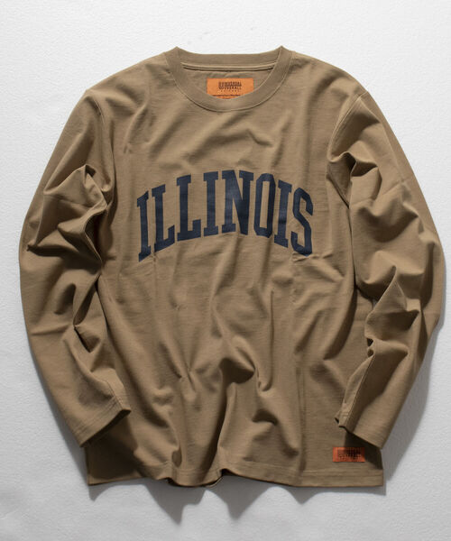 UNIVERSAL OVERALL（ユニバーサルオーバーオール）の「【UNIVERSAL OVERALL/ユニバーサル オーバーオール】別注 ビッグシルエット カレッジロゴ ロンT（Tシャツ/カットソー・メンズ・グリーン/チャコールグレー/キャメル/ホワイト・LARGE/X-LARGE/MEDIUM）」の18枚目の写真